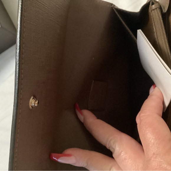 authentic gucci long wallet. - Picture 7 of 12